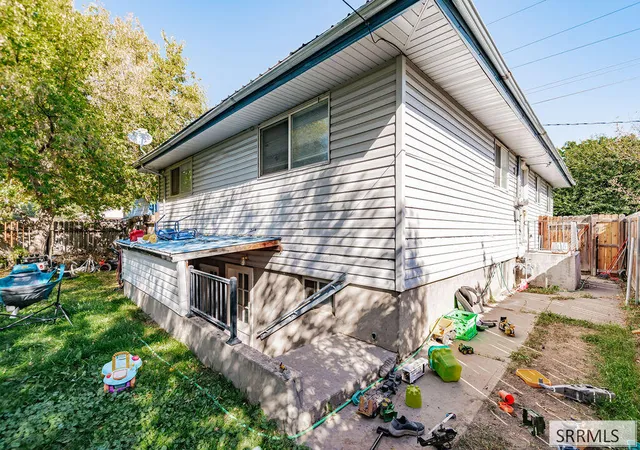 Photo 2 of Sale Pending at 727 Jefferson Ave, Pocatello, ID 83201 | MLS# 2189782 | Listing updated on 2026-10-22