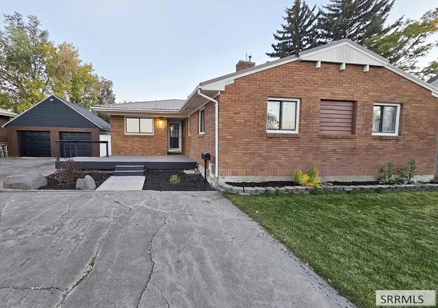 Photo 1 of Single family home for sale at 130 E Anderson, Idaho Falls, ID 83402 | MLS# 2189712 | Listing updated on 2026-10-22