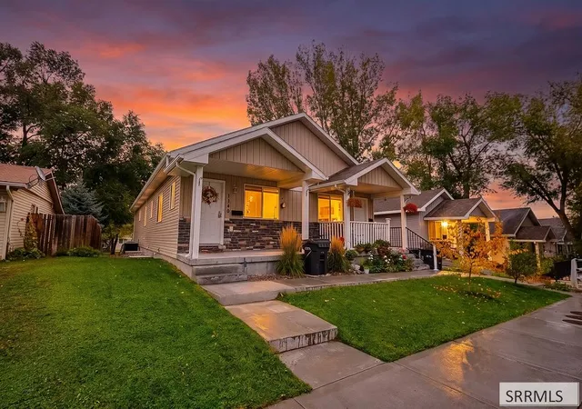 Photo 1 of Townhouse for sale at 1140 Bingham Ave, Idaho Falls, ID 83402 | MLS# 2189458 | Listing updated on 2026-10-26