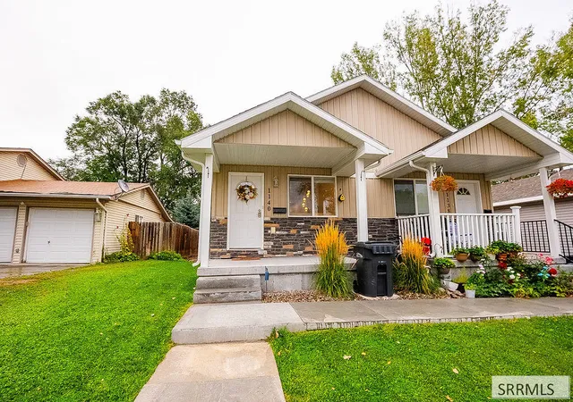 Photo 3 of Townhouse for sale at 1140 Bingham Ave, Idaho Falls, ID 83402 | MLS# 2189458 | Listing updated on 2026-10-26