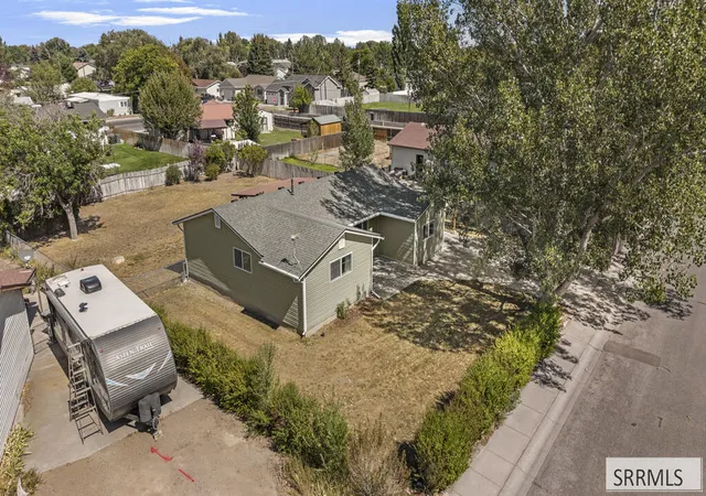 Photo 2 of Single family home for sale at 831 Connie Dr, Blackfoot, ID 83221 | MLS# 2189072 | Listing updated on 2026-09-08