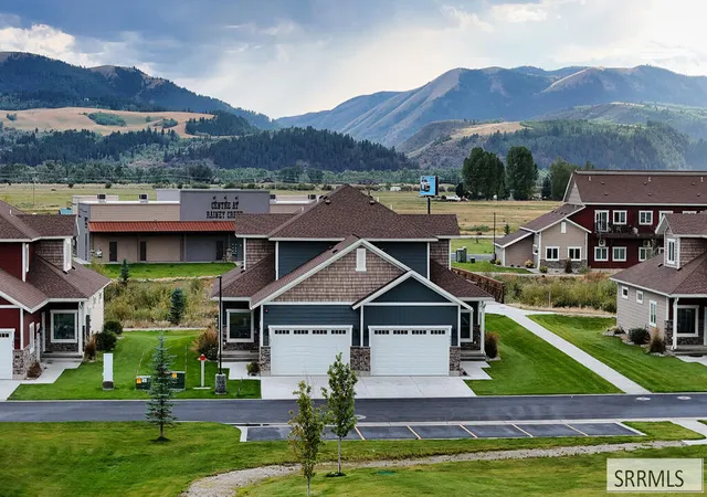 Photo 3 of Single family home for sale at 101 Creekside Ln, Swan Valley, ID 83449 | MLS# 2188940 | Listing updated on 2026-09-02