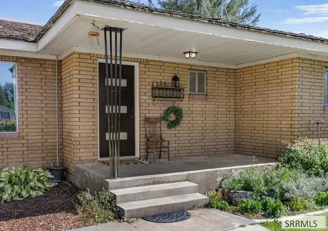 Photo 2 of Sale Pending at 939 S 45th East, Idaho Falls, ID 83401 | MLS# 2189496 | Listing updated on 2026-10-20