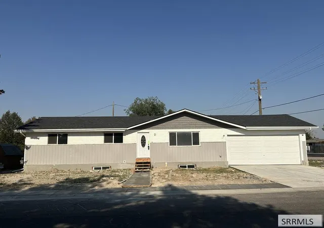 Single family home for sale at 3975 Henderson Ln, Pocatello, ID 83201 | MLS# 2189785