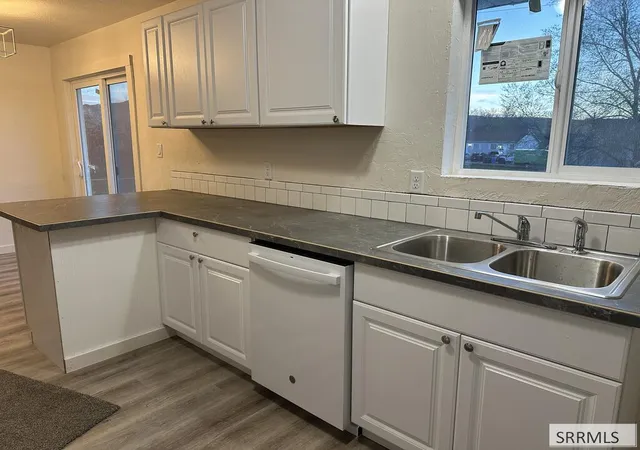 Photo 4 of Single family home for sale at 3975 Henderson Ln, Pocatello, ID 83201 | MLS# 2189785 | Listing updated on 2026-10-12