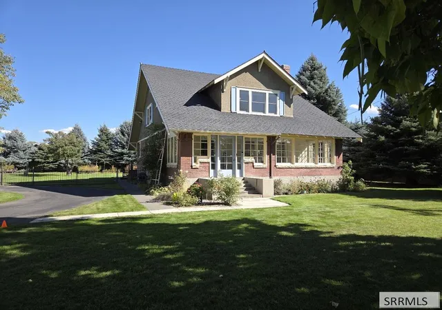 Photo 1 of Sale Pending at 2015 St Clair Ave, Idaho Falls, ID 83404 | MLS# 2189437 | Listing updated on 2026-10-15