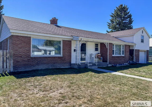 Photo 2 of Single family home for sale at 125 West 14th St, Idaho Falls, ID 83402 | MLS# 2188954 | Listing updated on 2026-09-21