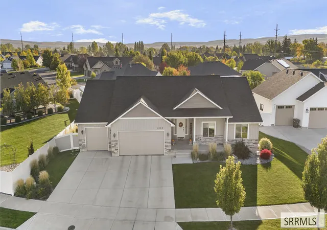 Photo 1 of Sale Pending at 1000 N Red Robin Ave, Idaho Falls, ID 83401 | MLS# 2189761 | Listing updated on 2026-10-27