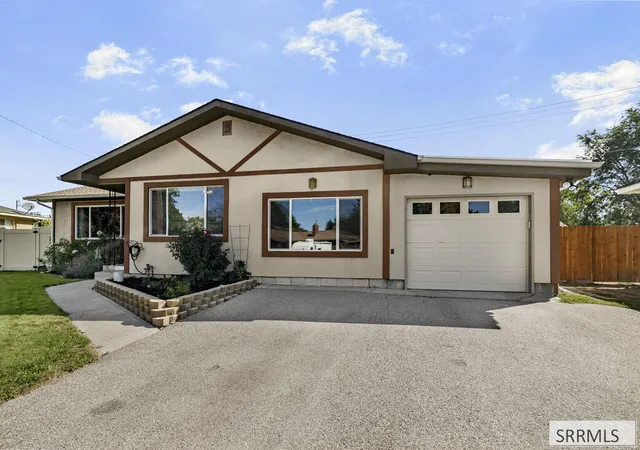 Photo 2 of Sale Pending at 573 Safstrom Ave, Idaho Falls, ID 83401 | MLS# 2189169 | Listing updated on 2026-09-13