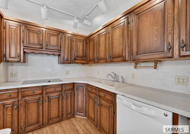 Photo 4 of Single family home for sale at 6676 Derek Ln, Idaho Falls, ID 83401 | MLS# 2189103 | Listing updated on 2026-09-09