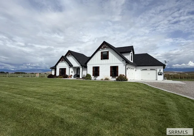 Photo 1 of Single family home for sale at 25 Northern Lights Rd, Salmon, ID 83467 | MLS# 2189363 | Listing updated on 2026-09-29
