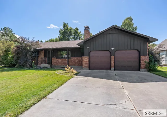 Single family home for sale at 340 Hartert Dr, Idaho Falls, ID 83404 | MLS# 2189304