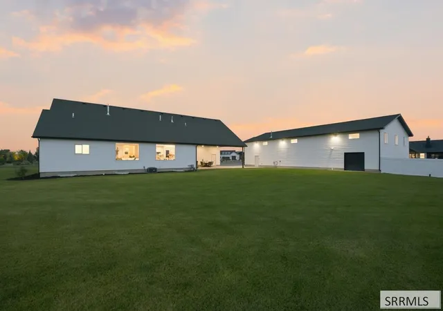 Photo 3 of Single family home for sale at 1572 N 885 East, Shelley, ID 83274 | MLS# 2189117 | Listing updated on 2026-09-19