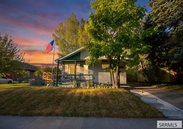Photo 1 of Single family home for sale at 225 E 13th Street, Idaho Falls, ID 83404 | MLS# 2189729 | Listing updated on 2026-10-20