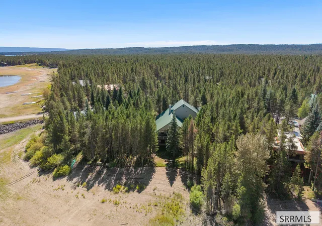 Photo 4 of Single family home for sale at 3830 Bills Loop N Rd, Island Park, ID 83429 | MLS# 2188953 | Listing updated on 2026-10-01