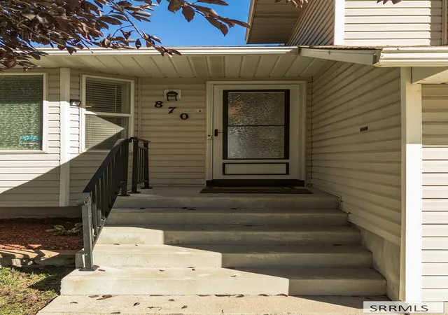 Photo 2 of Single family home for sale at 870 Harold Dr, Pocatello, ID 83202 | MLS# 2189568 | Listing updated on 2026-10-10