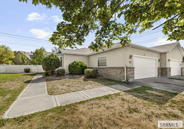 Photo 2 of Sale Pending at 3255 Sonora Dr, Idaho Falls, ID 83404 | MLS# 2188957 | Listing updated on 2026-09-08