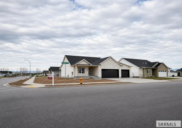 Photo 4 of Single family home for sale at 5439 Rip Tideroad, Idaho Falls, ID 83404 | MLS# 2189049 | Listing updated on 2026-09-21