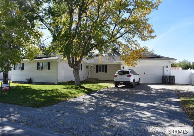 Photo 1 of Single family home for sale at 635 Reagan Ave, Idaho Falls, ID 83401 | MLS# 2189575 | Listing updated on 2026-10-14