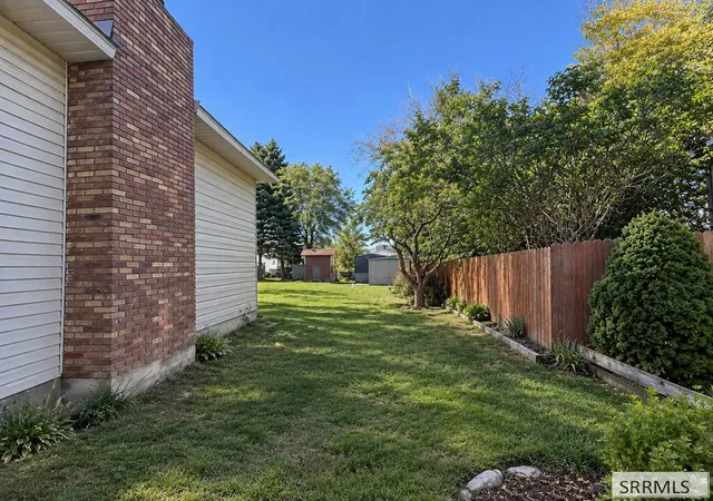 Photo 2 of Single family home for sale at 934 Elizabeth, Rexburg, ID 83440 | MLS# 2189252 | Listing updated on 2026-09-16