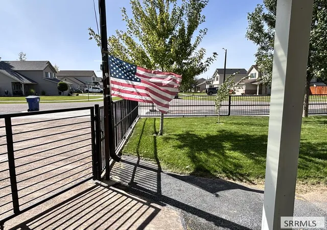 Photo 2 of Single family home for sale at 1236 Stevens Dr, Idaho Falls, ID 83401 | MLS# 2189114 | Listing updated on 2026-09-10
