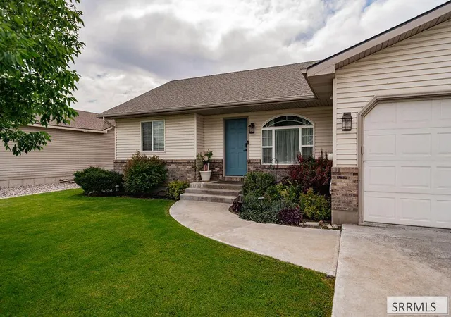 Photo 1 of Sale Pending at 3145 N Quaky Aspen Dr, Iona, ID 83427 | MLS# 2188973 | Listing updated on 2026-09-04