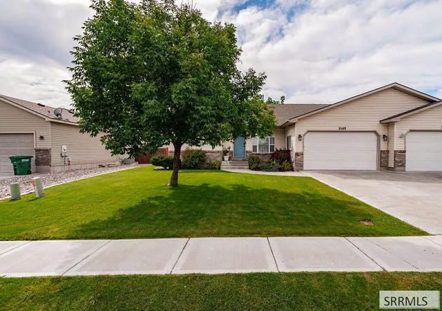 Photo 4 of Sale Pending at 3145 N Quaky Aspen Dr, Iona, ID 83427 | MLS# 2188973 | Listing updated on 2026-09-04