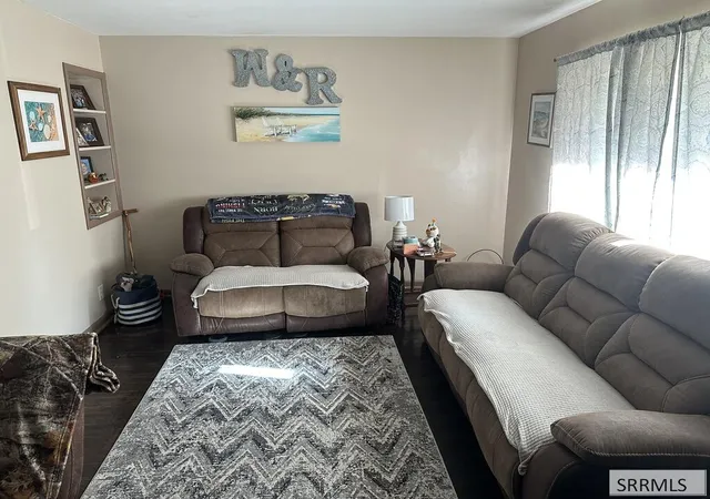 Photo 4 of Single family home for sale at 655 Wayne Ave, Pocatello, ID 83201 | MLS# 2189786 | Listing updated on 2026-10-12