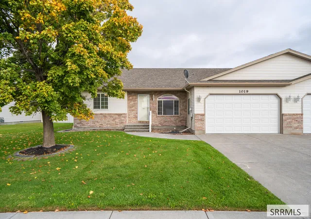 Photo 1 of Multi family home for sale at 1019 S Edinburg Cir, Ammon, ID 83406 | MLS# 2189840 | Listing updated on 2026-10-15