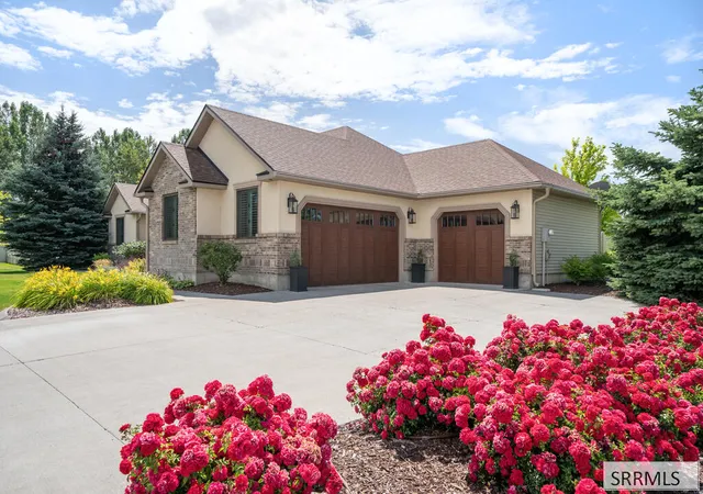 Photo 2 of Sale Pending at 5258 S Cabana Dr, Ammon, ID 83401 | MLS# 2188912 | Listing updated on 2026-09-19
