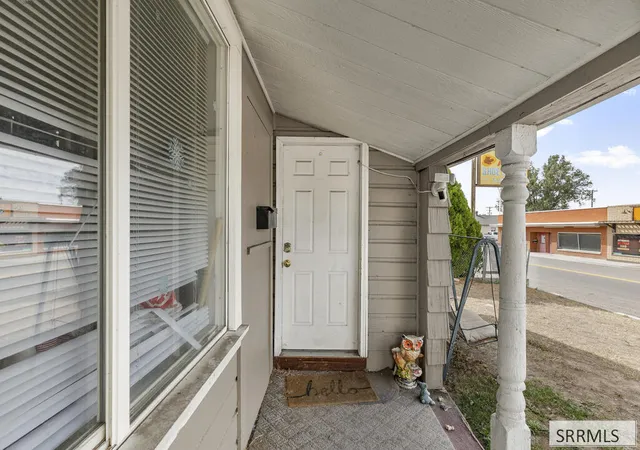 Photo 3 of Single family home for sale at 270 1st Street, Idaho Falls, ID 83401 | MLS# 2189007 | Listing updated on 2026-09-04