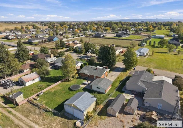 Photo 3 of Single family home for sale at 10599 N 38 East, Idaho Falls, ID 83401 | MLS# 2189755 | Listing updated on 2026-10-27