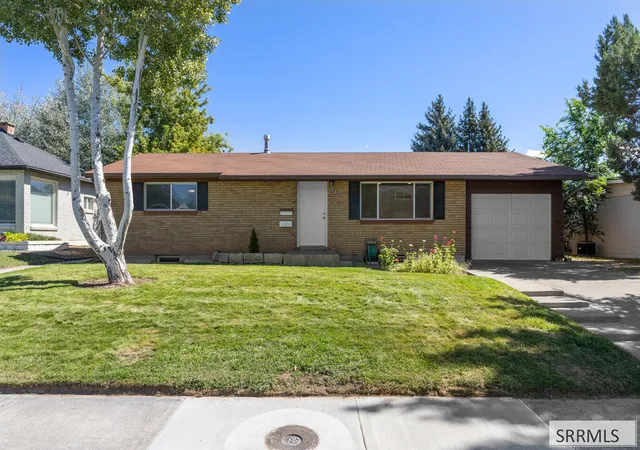 Photo 1 of Single family home for sale at 960 Jefferson Ave, Idaho Falls, ID 83402 | MLS# 2189085 | Listing updated on 2026-09-08