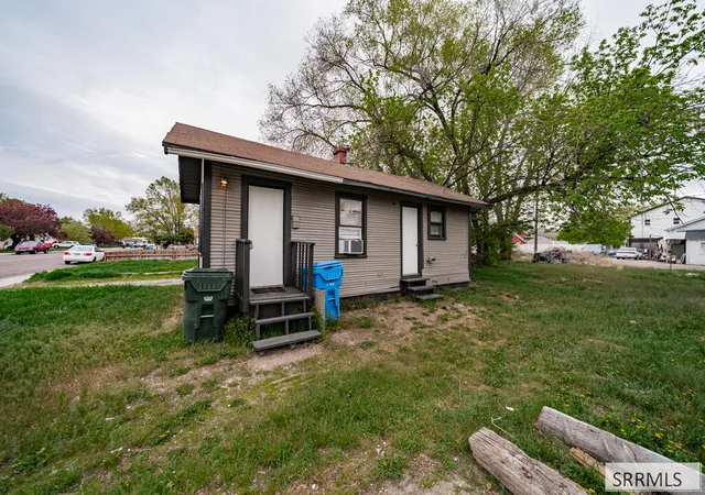 Photo 2 of Single family home for sale at 116 Park Ave, Pocatello, ID 83201 | MLS# 2189549 | Listing updated on 2026-10-17