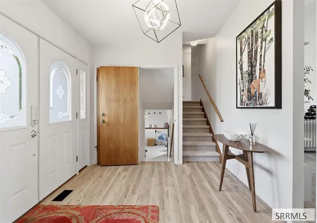 Photo 3 of Single family home for sale at 1090 Cahina Way, Pocatello, ID 83204 | MLS# 2189485 | Listing updated on 2026-10-26