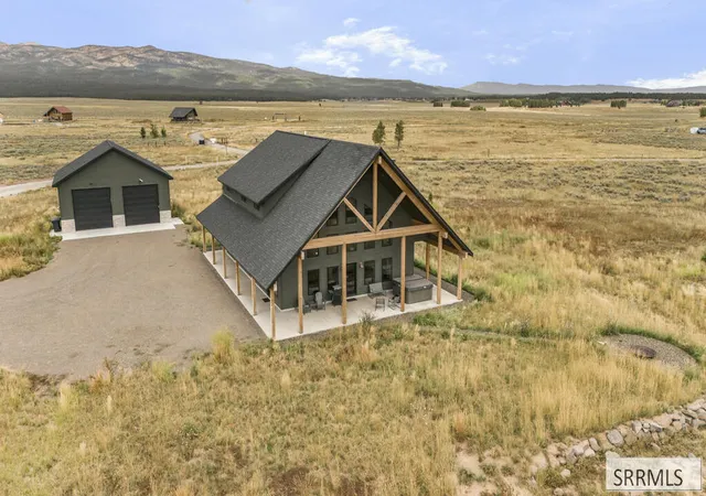 Photo 2 of Single family home for sale at 3762 Bishop Mountain Dr, Island Park, ID 83429 | MLS# 2189156 | Listing updated on 2026-09-11