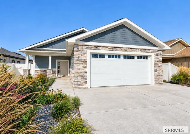 Photo 1 of Single family home for sale at 447 Glade Loop, Idaho Falls, ID 83404 | MLS# 2189081 | Listing updated on 2026-09-09