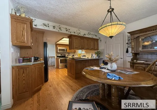 Photo 3 of Sale Pending at 2333 Ada St, Pocatello, ID 83201 | MLS# 2189056 | Listing updated on 2026-09-19