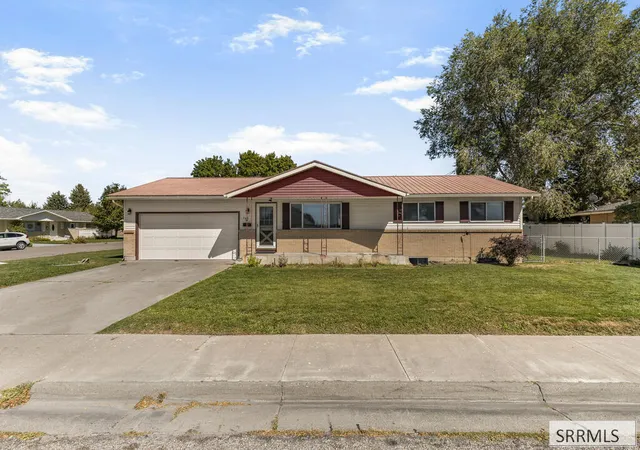 Photo 1 of Single family home for sale at 960 Washburn Ave, Idaho Falls, ID 83402 | MLS# 2189054 | Listing updated on 2026-09-15