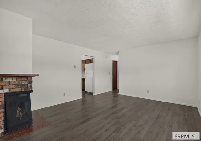Photo 4 of Single family home for sale at 960 Washburn Ave, Idaho Falls, ID 83402 | MLS# 2189054 | Listing updated on 2026-09-15
