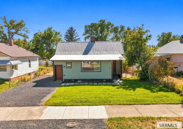 Photo 1 of Sale Pending at 154 College St, Idaho Falls, ID 83402 | MLS# 2189229 | Listing updated on 2026-10-08