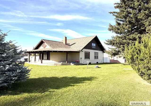 Single family home for sale at 804 Falls Ave, American Falls, ID 83211 | MLS# 2189691