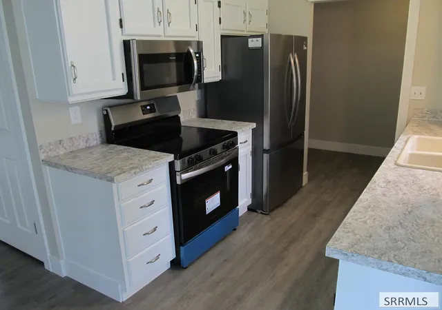 Photo 3 of Single family home for sale at 720 N Crimson Dr, Idaho Falls, ID 83401 | MLS# 2189812 | Listing updated on 2026-10-19