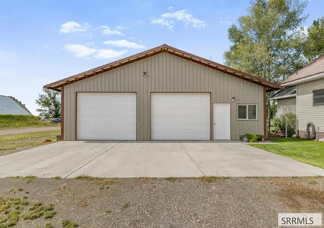 Photo 3 of Sale Pending at 455 N 1800 East, Saint Anthony, ID 83445 | MLS# 2189033 | Listing updated on 2026-09-12