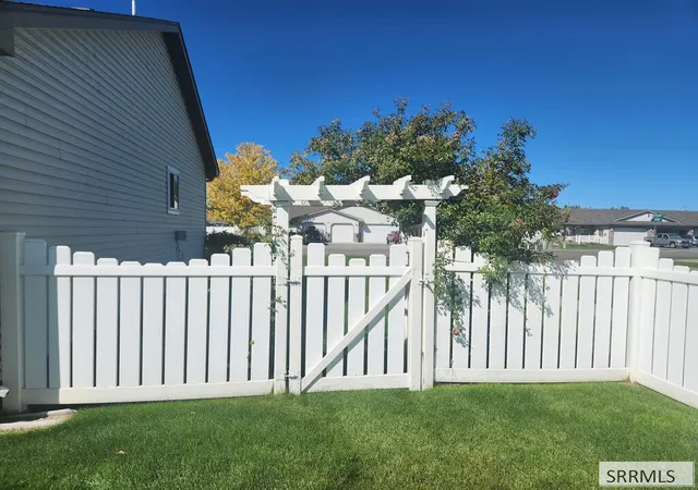 Photo 4 of Multi family home for sale at 3557 Stonegate Dr, Ammon, ID 83406 | MLS# 2189076 | Listing updated on 2026-09-11