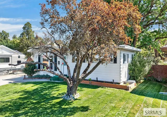 Photo 3 of Sale Pending at 930 Park Ave, Pocatello, ID 83201 | MLS# 2189237 | Listing updated on 2026-10-07
