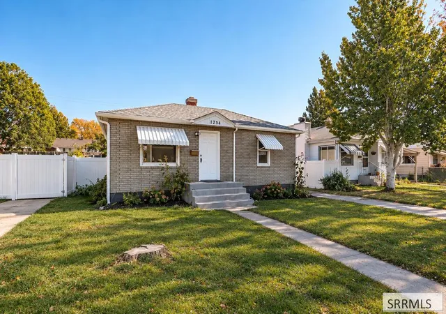 Photo 2 of Single family home for sale at 1254 Bannock Ave, Idaho Falls, ID 83402 | MLS# 2189773 | Listing updated on 2026-10-27