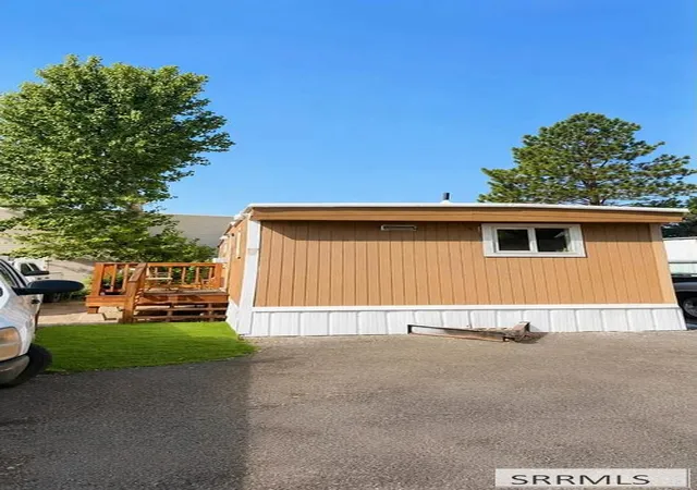 Photo 1 of Manufactured home for sale at 3570 S Yellowstone Hwy, Idaho Falls, ID 83402 | MLS# 2189082 | Listing updated on 2026-09-29