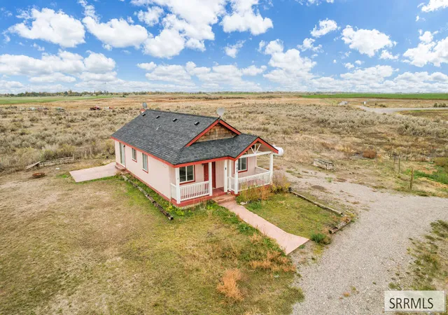 Photo 1 of Single family home for sale at 789 S 1400 West, Pingree, ID 83262 | MLS# 2189831 | Listing updated on 2026-10-14