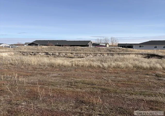 Photo 1 of Sale Pending at 86 Hillside Rd, Idaho Falls, ID 83402 | MLS# 2182336 | Listing updated on 2026-10-23